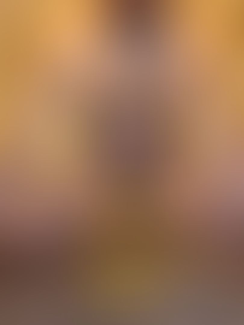 S-symmetry...what happens when you watch too many Wes Anderson movies  (with my deepest respects to the latter, of course!). By the way, it's a  good solution: when you can't define your type in a nutshell, just send  a photo of your $ex toy collection on the bed or desk #obeyme #exposure #blackmailtrix #blackmail 